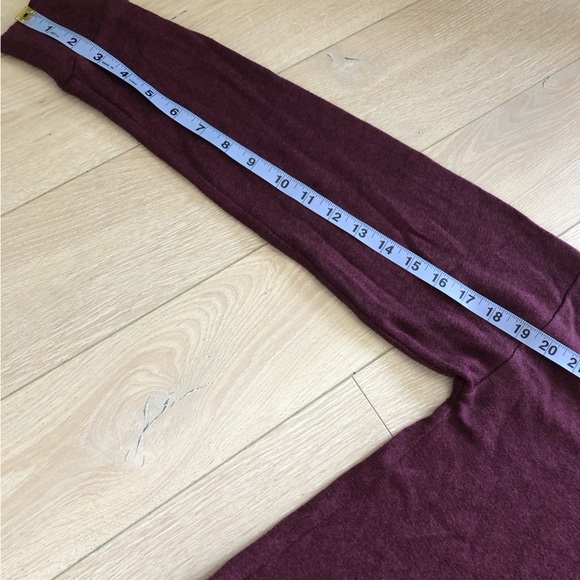 Aritzia Community Allora Turtleneck Long Sleeve Top in Maroon Size M - Picture 9 of 10